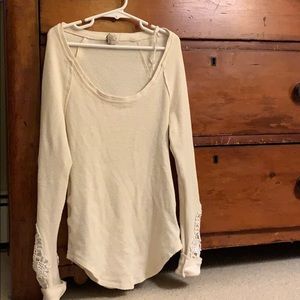 Free people cream colored long sleeve shirt (xs)